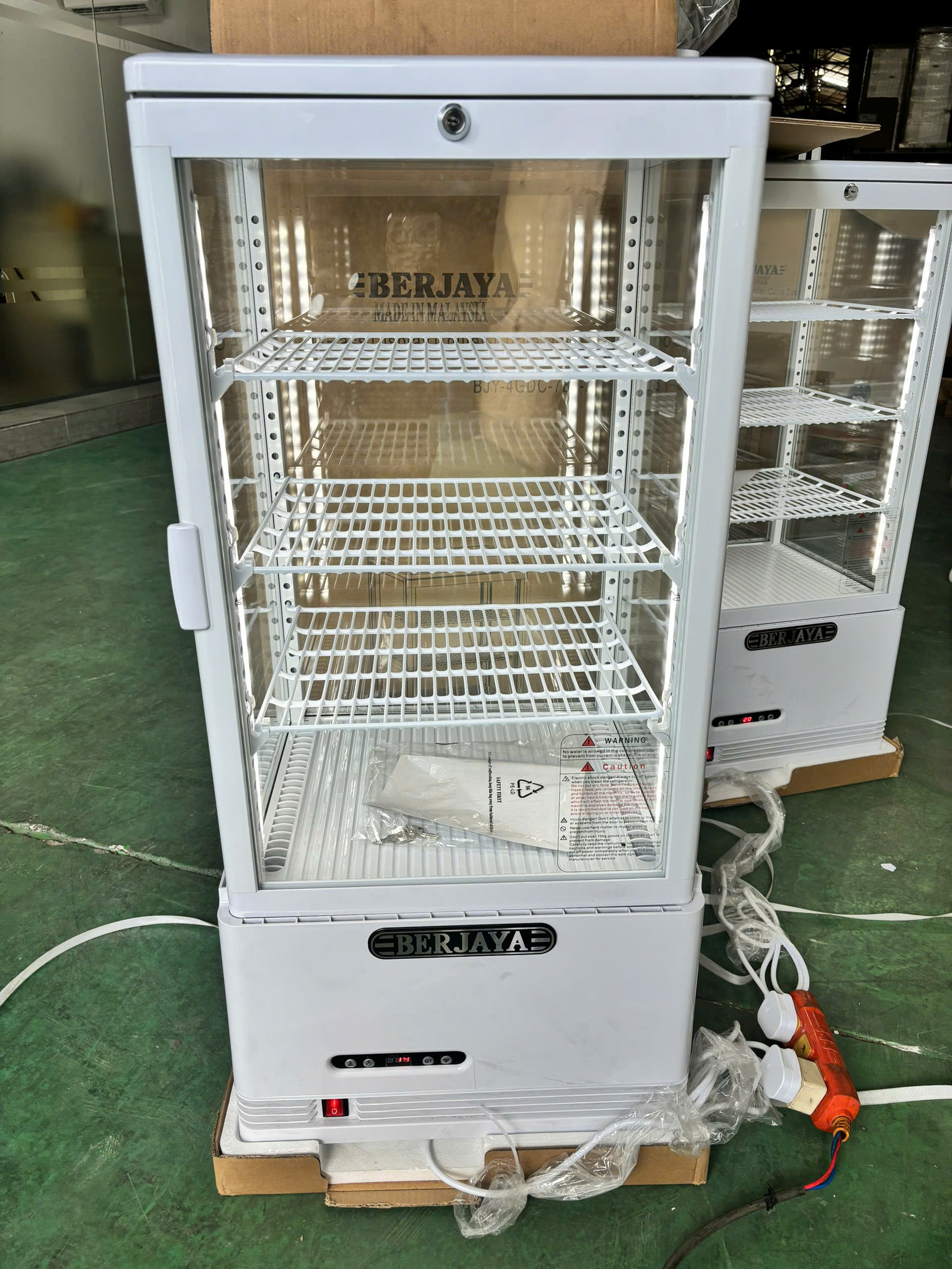 Tủ mát cánh kính BJY-4GDC-78L-A