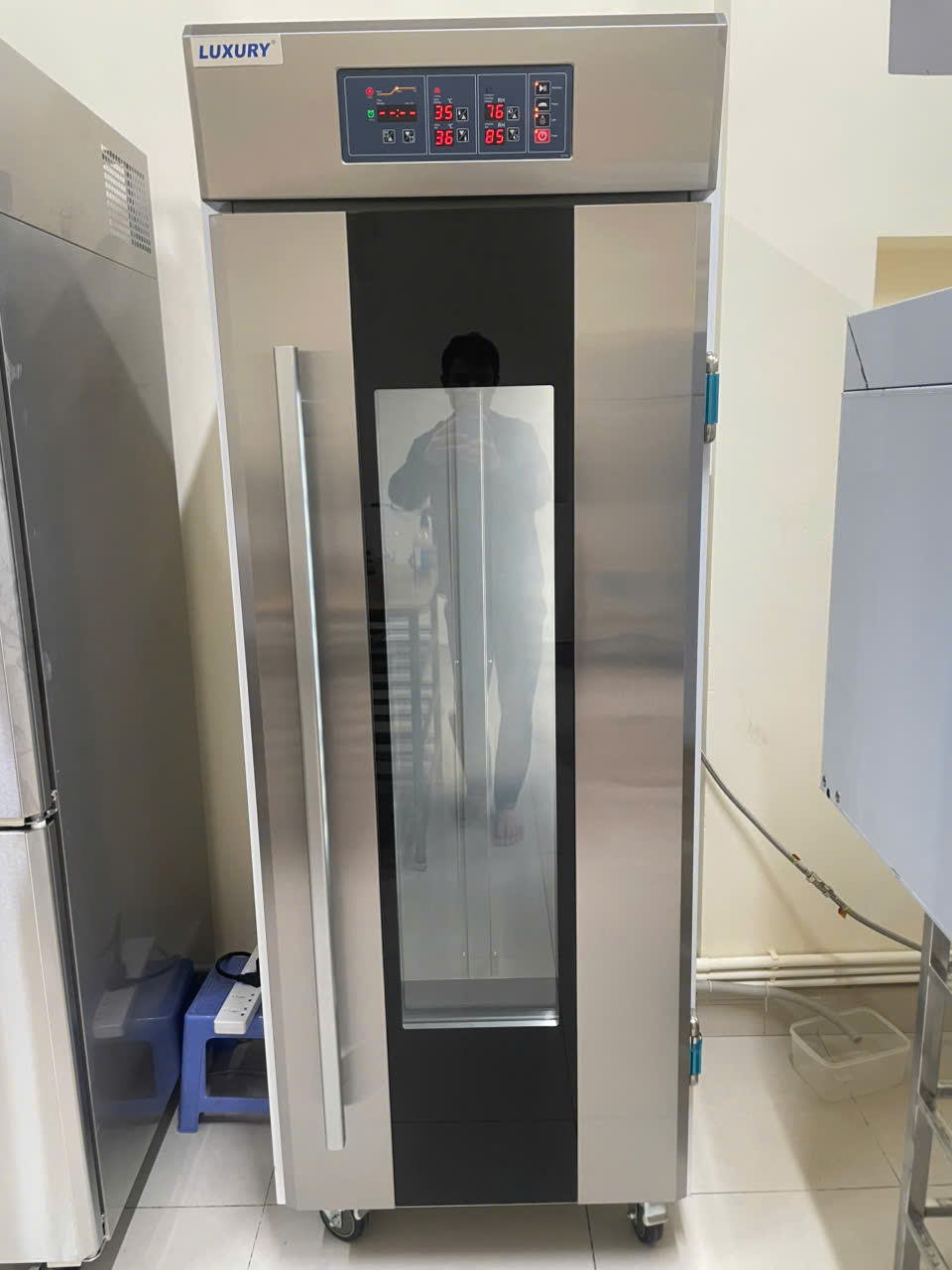 LX- T18 TỦ Ủ BỘT 18 KHAY LUXURY